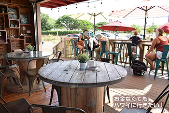 Farm to Barn cafe & juicery ハレイワタウン
