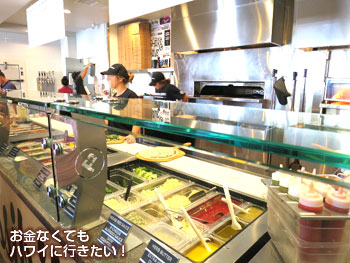 パイオロジー ピッツェリア(PIEOLOGY PIZZERIA)のピザの注文はカウンターの一番奥からスタート